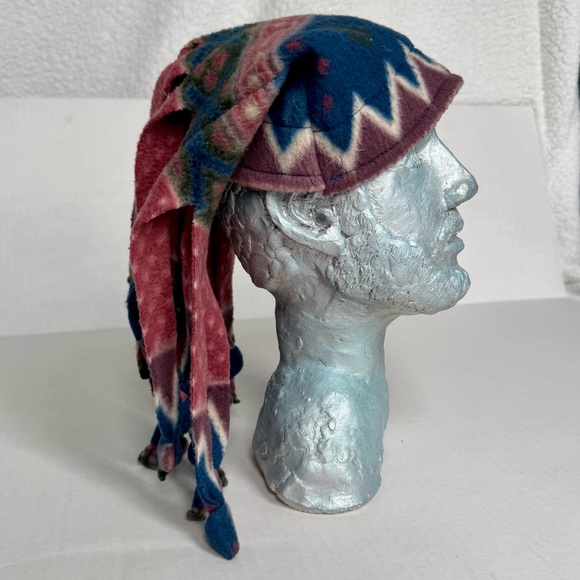 It’s a vibe unisex fleece hat, unique & soft in like-new condition - Picture 2 of 3